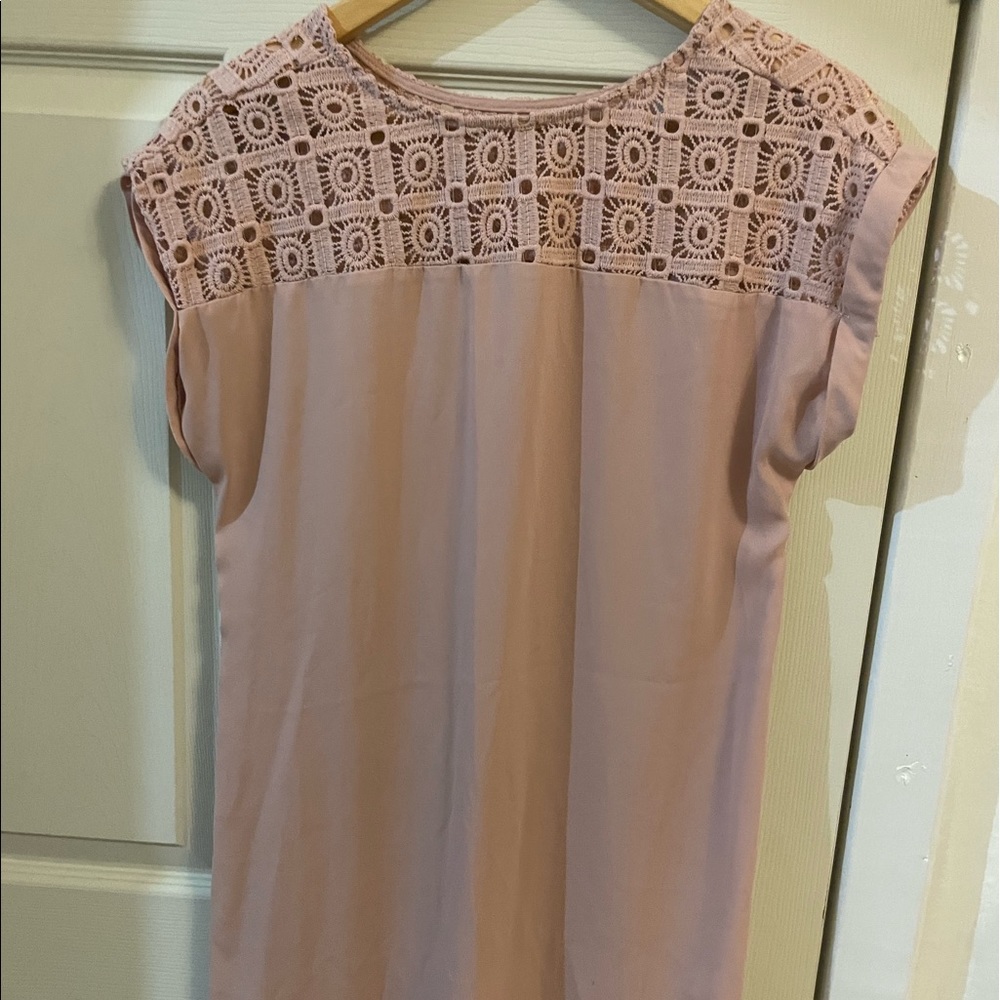 Above the knee dress, relax fit